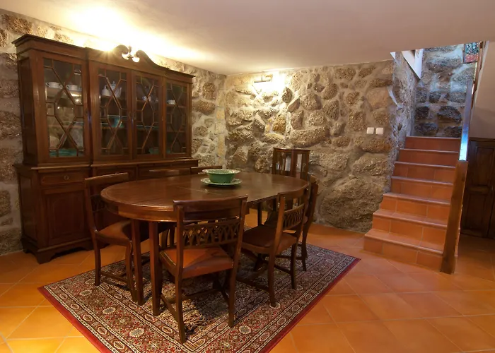 Hétvégi ház Quinta Do Outeiro *